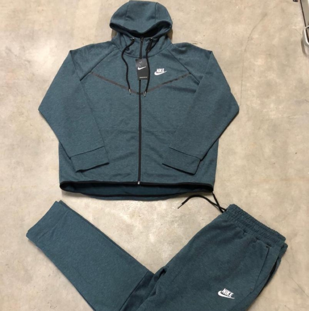 Nike Sweatsuit for sale. Top and Bottom included.